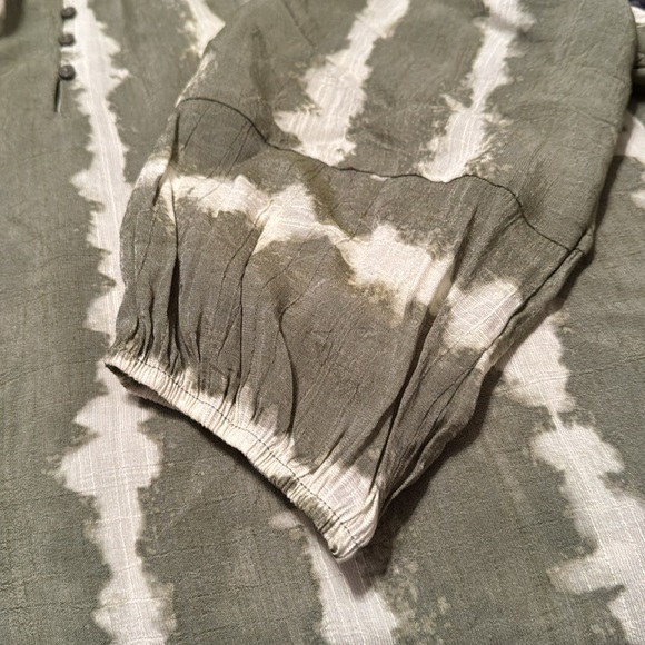 New Direction 3/4 Sleeve Peasant Blouse Green White Tie Dye Size XL - Picture 7 of 8